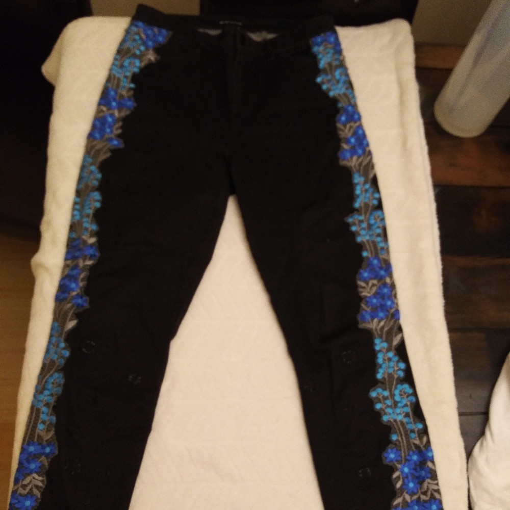 Elie Tahari jeans